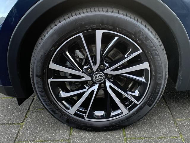 Toyota C-HR 2.0 Plug-in Hybrid 220 Executive