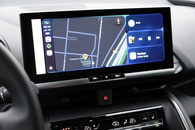 Toyota C-HR 1.8 Hybrid 140 First Edition Bitone, Apple carplay , Elek bediende achterklep, Parkeersensoren, BSM, Lendesteun,Stoel / stuur verwarming.