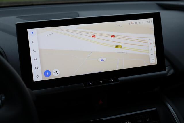 Toyota C-HR 1.8 Hybrid 140 First Edition Bitone, Apple carplay , Elek bediende achterklep, Parkeersensoren, BSM, Lendesteun,Stoel / stuur verwarming.