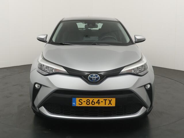 Toyota C-HR 1.8 Hybrid 122pk Dynamic | Trekhaak | Adapt. Cruise | Camera | Dodehoek detectie | Garantie T/M 04/2028 | Apple carplay |