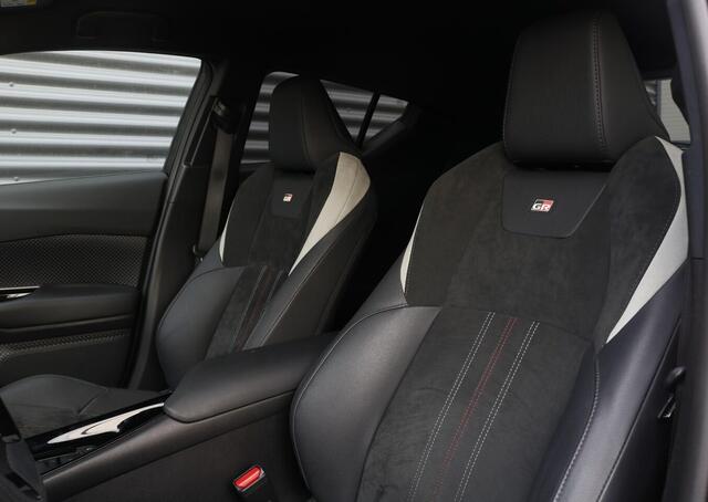 Toyota C-HR 1.8 Hybrid GR-Sport | JBL | Carplay | Kuipstoelen |