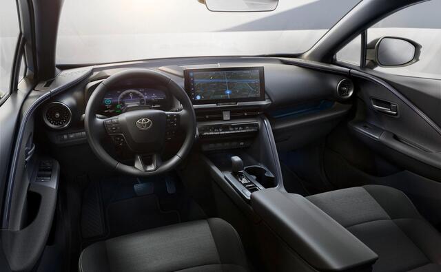 Toyota C-HR 1.8 Hybrid 140 Active ¤33.650,- RIJKLAAR! Nu ¤2.645,- voordeel! Nu extra scherp geprijsd!