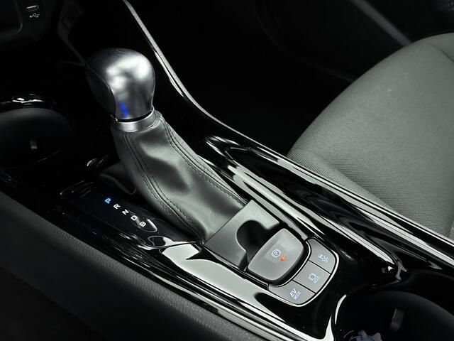 Toyota C-HR 1.8 Hybrid Dynamic | climaat controle | 18 inch velgen | Stoelverwarming voor |