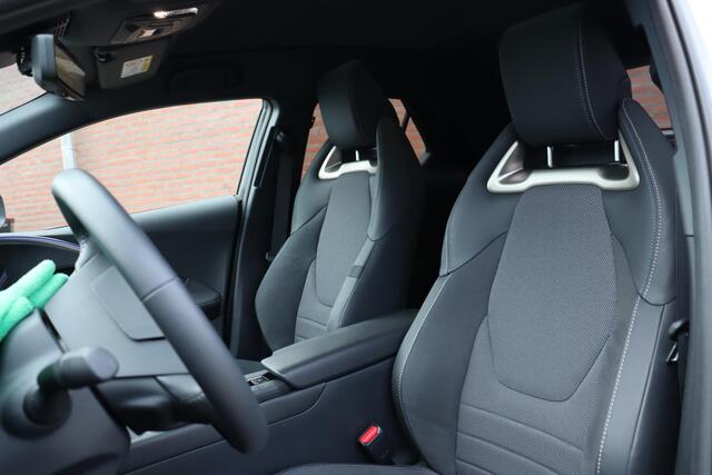 Toyota C-HR 220 Plug-In Executive, Next Gen Pack JBL, Navi, Pano dak, Stoel en stuurverwarming.