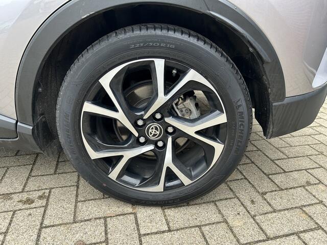 Toyota C-HR 2.0 Hybrid Club Bi Tone