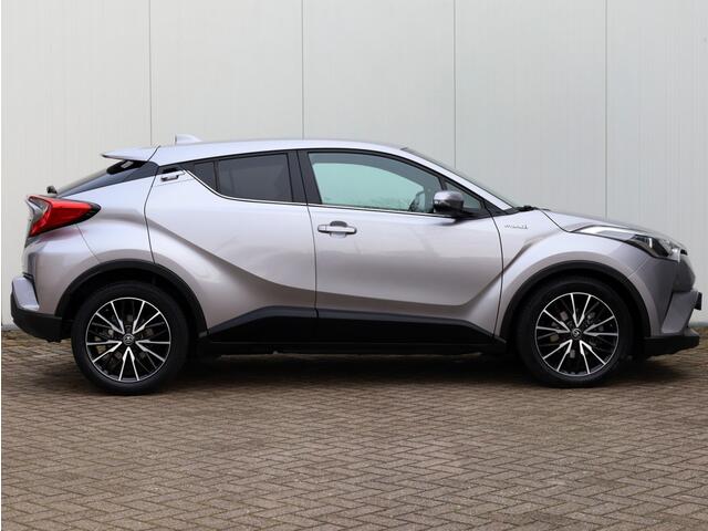 Toyota C-HR 1.8 Hybrid Dynamic | Stoelverwarming | Navigatie | Parkeersensor