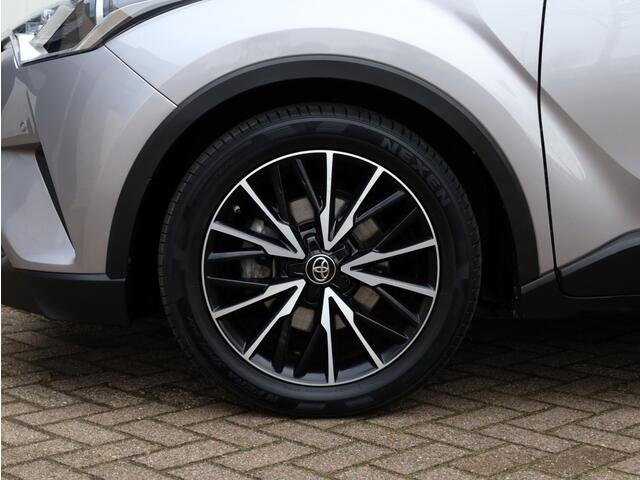 Toyota C-HR 1.8 Hybrid Dynamic | Stoelverwarming | Navigatie | Parkeersensor