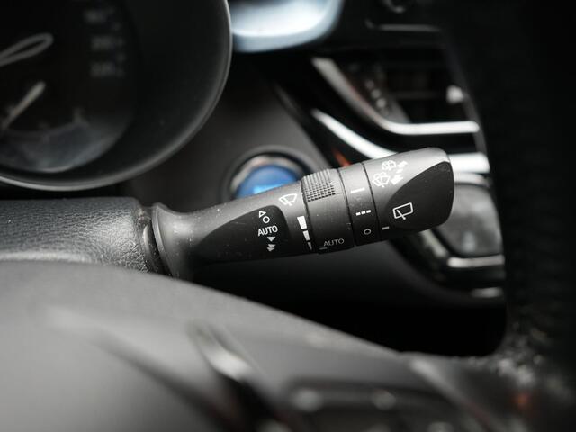 Toyota C-HR 2.0 Hybrid Dynamic | Apple Carplay/Android Auto | Trekhaak |