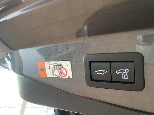 Toyota C-HR 1.8 Hybrid 140 First Edition | 360 graden camera