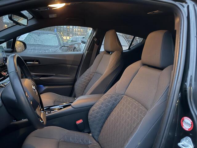 Toyota C-HR 2.0 Hybrid First Edition | JBL-Audio | Stoelverwarming | Navigatie | Apple Carplay & Android Auto |