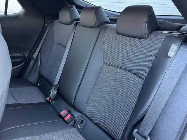 Toyota C-HR 2.0 Plug-in Hybrid 220 Executive