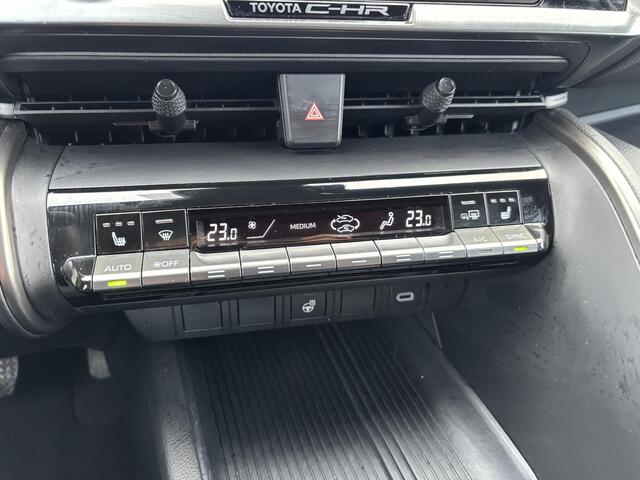 Toyota C-HR 2.0 Plug-in Hybrid 220 Dynamic | Apple Carplay/Android auto | Stoel en stuurverwarming | Blindspot | Eerste eigenaar | Toyota garantie tot 2035!