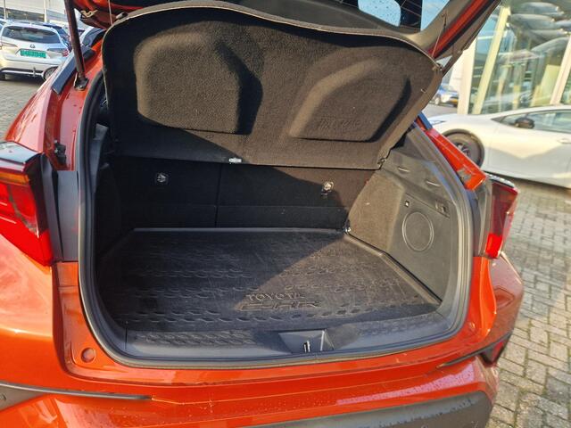 Toyota C-HR 2.0 Hybrid Launch Edition