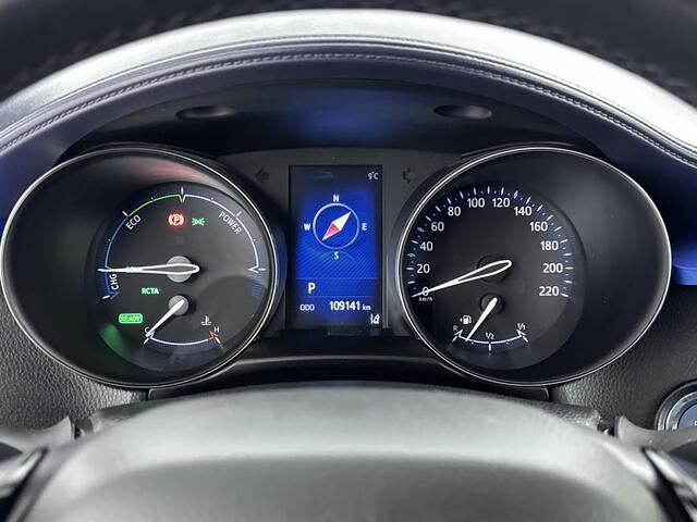 Toyota C-HR 1.8 Hybrid Bi-Tone Plus | Stuur en stoelverwarming | Dode hoeksensor | Navigatie