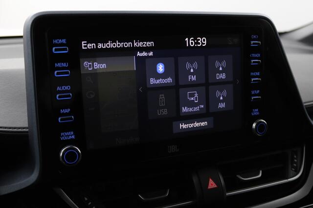 Toyota C-HR 2.0 Hybrid First Edition | Trekhaak | Stoelverwarming | Keyless | Dodehoek herkenning |
