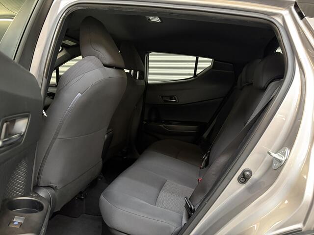 Toyota C-HR 1.8 HYBRID/CAM/DODE HOEK/KEY-LESS/STOEL VERW/NAVI/ENZ