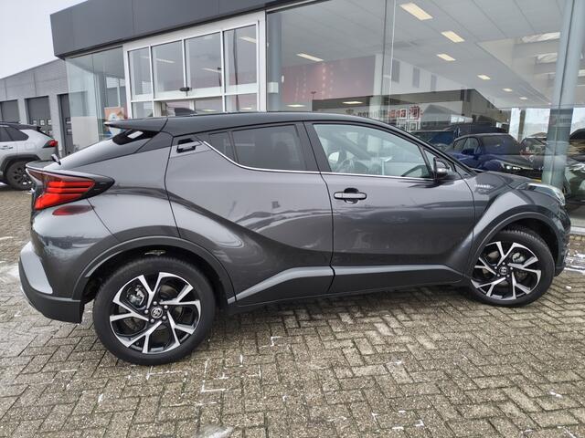 Toyota C-HR 2.0 Hybrid Style Bi-Tone | Trekhaak | Stuur + Stoelverwarming |