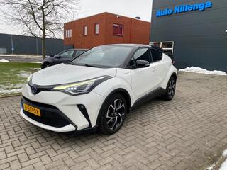 toyota-c-hr-1.8-hybrid-bi-tone