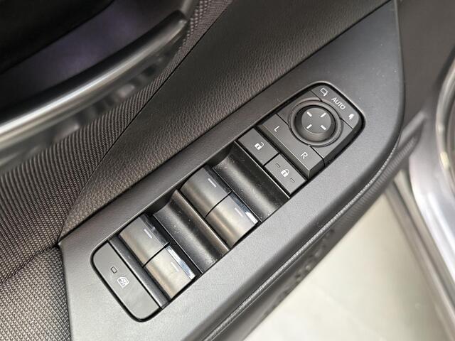 Toyota C-HR 2.0 Plug-in Hybrid 220 Dynamic