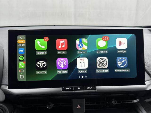 Toyota C-HR 1.8 Hybrid 140 First Edition Automaat / Fabrieksgarantie tot 10 jaar mogelijk * / Stuur-, stoel- en voorruitverwarming / Navigatie / Elektrische Achterklep / Camera / Dual Zone Climate Control / Apple Carplay/Android auto / 18" LM wielen /