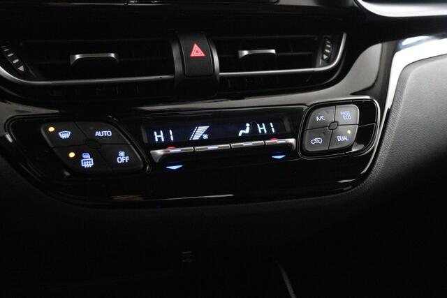 Toyota C-HR 2.0 Hybrid Dynamic | Apple Carplay/Android Auto | Cruise control adaptief | navigatiesysteem full map |