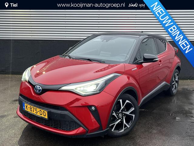 Toyota C-HR 1.8 Hybrid First Edition Navigatie, Dodehoekdetectie, JBL, Stoelverwarming, PDC, Nieuw geleverd en dealeronderhouden, 1e eign.
