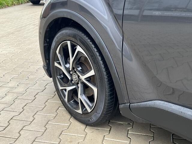 Toyota C-HR 2.0 Hybrid Style | Navigatie | Blindspot