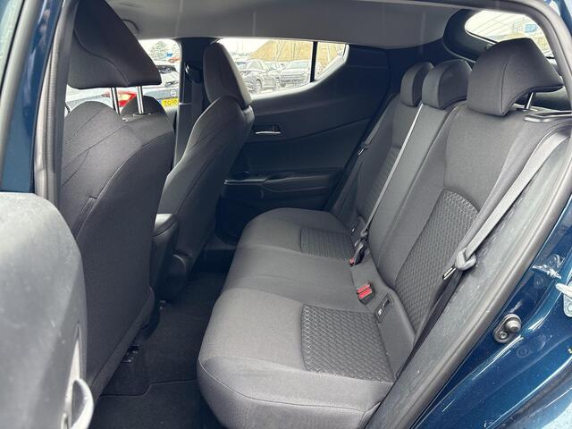 Toyota C-HR 1.8 Hybrid Active **TREKHAAK/ ADAPTIVE CRUISE CONTROL/ DUAL CLIMATE CONTROL/ 36 MAANDEN GARANTIE**