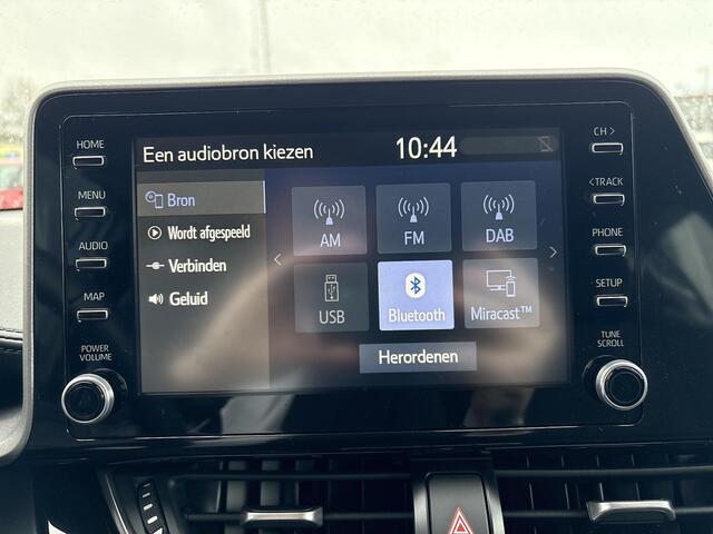 Toyota C-HR 1.8 Hybrid Active **TREKHAAK/ ADAPTIVE CRUISE CONTROL/ DUAL CLIMATE CONTROL/ 36 MAANDEN GARANTIE**