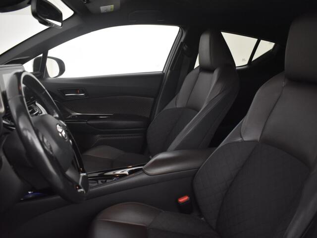 Toyota C-HR 1.8 Hybrid Luxury | Trekhaak | JBL | Parkeersensoren V+A