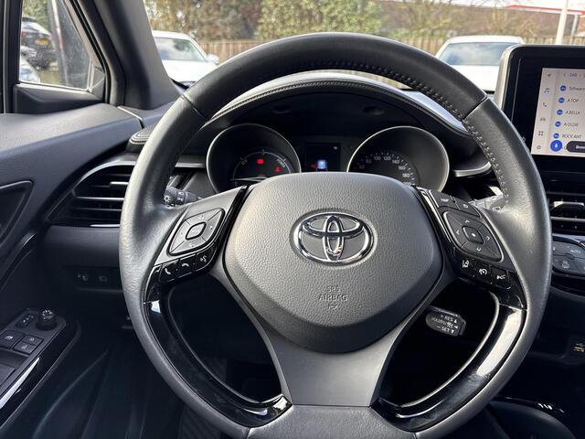 Toyota C-HR 1.8 Hybrid Dynamic | Navigatie | Apple CarPlay/Android auto | Achteruitrijcamera | Stoelverwarming