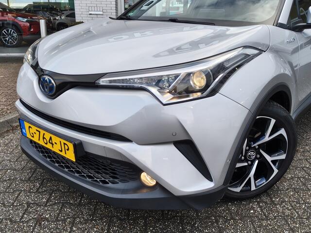 Toyota C-HR 1.8 Hybrid Style | Trekhaak Afn. | Sensoren v/a | Navi | Stoelve