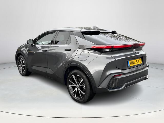 Toyota C-HR 2.0 Plug-in Hybrid 220 Dynamic | Navigatie | Apple CarPlay/Android auto | Achteruitrijcamera | Stuur en stoelverwarming