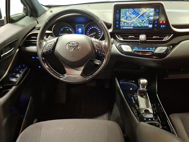 Toyota C-HR 1.8 Hybrid Executive Premium pack | Trekhaak | stuur verwarmd