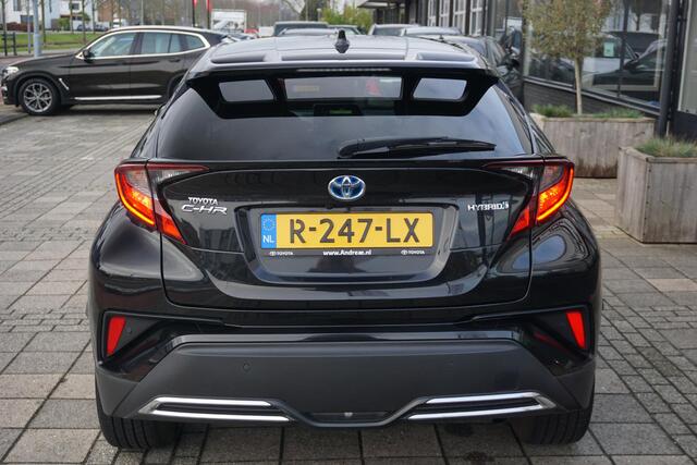 Toyota C-HR 2.0 Hybrid Team D | ACC | Stuurverm