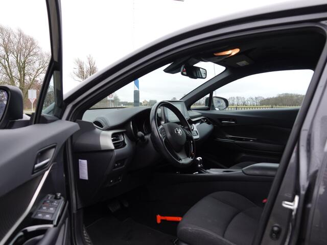 Toyota C-HR 1.8 Hybrid Dynamic TREKH. | ACC | ECC | LMV | CAMERA