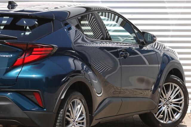Toyota C-HR 1.8 Hybrid Style Bi-Tone Carplay / Safety Pakket / Navi