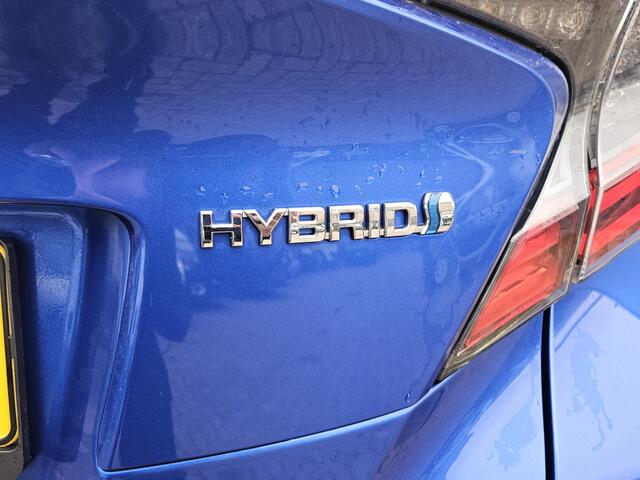 Toyota C-HR 1.8 Hybrid Bi-Tone