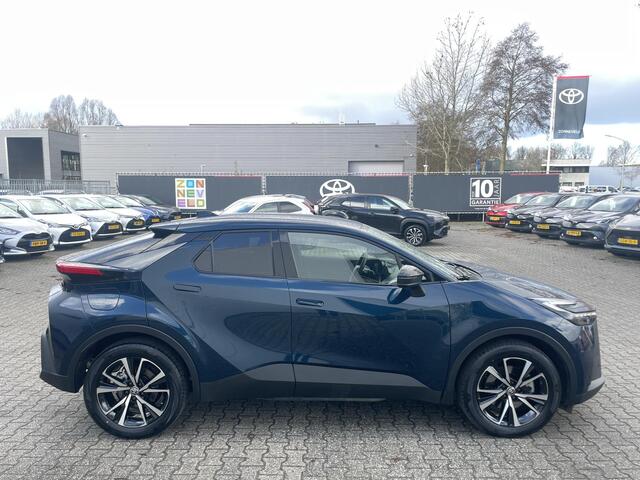 Toyota C-HR 2.0 Plug-in Hybrid 220 First Edition