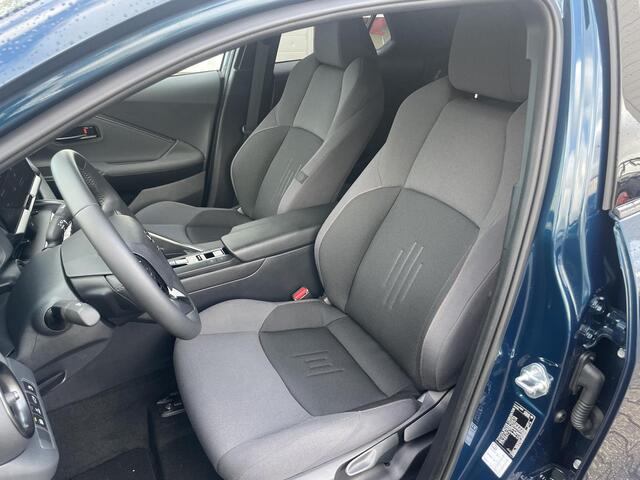 Toyota C-HR 2.0 Plug-in Hybrid 220 First Edition