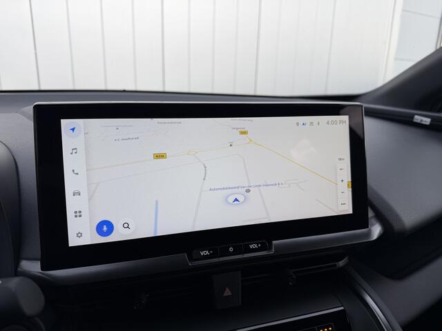 Toyota C-HR 1.8 Hybrid 140 First Edition Bi-Tone Stoel Stuur Verwarming Parkeersensoren Groot Scherm