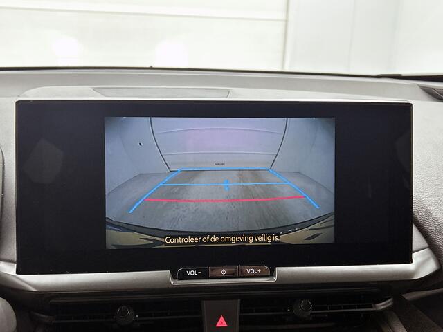 Toyota C-HR 1.8 Hybrid 140 First Edition | Navigatie | Achteruitrijcamera | Cruise control