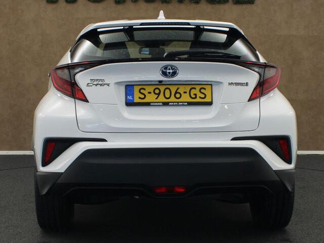 Toyota C-HR 1.8 Hybrid Dynamic - ORIGINEEL NEDERLANDSE AUTO - PARKEERSENSOREN VOOR EN ACHTER - DODEHOEK DETECTIE - ACHTERUITRIJ CAMERA - KEYLESS ENRTY & START - NAVIGATIE - APPLE CARPLAY/ ANDROID AUTO