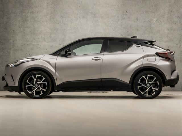 Toyota C-HR 1.8 Hybrid Sport Automaat (NAVIGATIE, CAMERA, JBL AUDIO, ADAPTIVE CRUISE, SPORTSTOELEN, STOELVERWARMING, KEYLESS, PARKEERSENSOREN, ZWART HEMEL, NIEUWSTAAT)