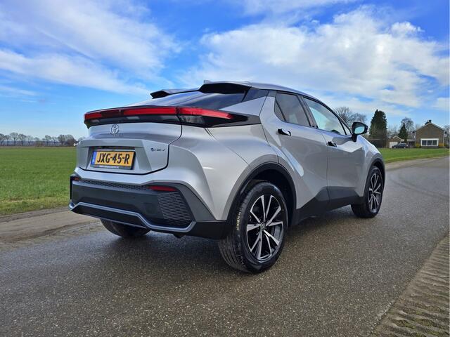 Toyota C-HR 1.8 Hybrid 140 Dynamic - 140 Pk - Euro 6 - (Nw Model) ParkeerCamera - AppleCarplay AndroidAuto