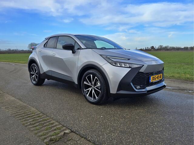 Toyota C-HR 1.8 Hybrid 140 Dynamic - 140 Pk - Euro 6 - (Nw Model) ParkeerCamera - AppleCarplay AndroidAuto