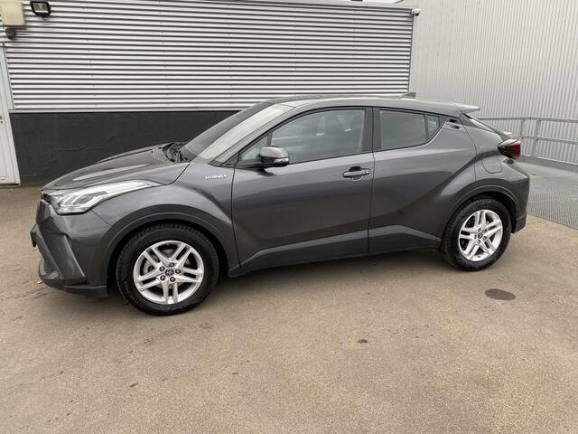 Toyota C-HR 1.8 Hybrid Active Cruise control, airconditioning, achteruitrij camera, nette auto, keyless, navigatie Apple CarPlay/Android Auto