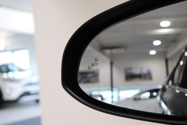 Toyota C-HR 1.8 Hybrid Style, Limited, NAVI, BSM, Apple Carplay / Android Auto, Keyless, Camera!