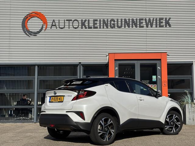 Toyota C-HR 1.8 Hybrid Executive / Bi-tone / Parelmoer / Applecarplay/Android Auto / Allseason Banden /
