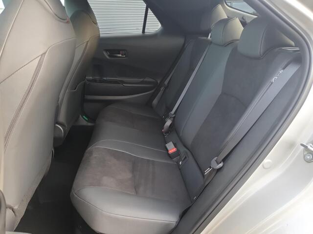 Toyota C-HR 2.0 Plug-in Hybrid 220 GR SPORT **NIEUWE AUTO/ PLUG IN HYBRIDE/ DIRECT LEVERBAAR**